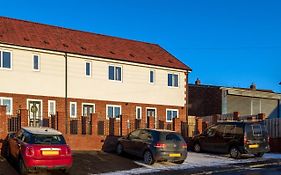 61 Deneside
